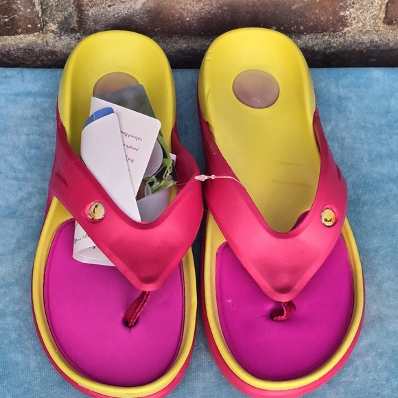 New Women's Slide Flip Flops Thong Sandals Sz 7 - Picture 2 of 10